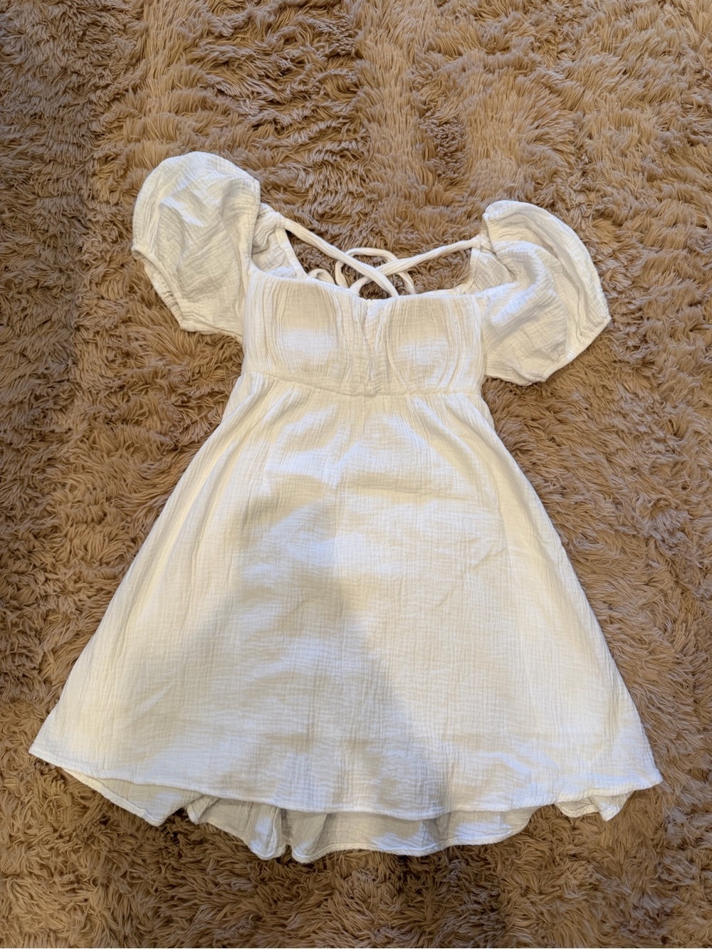 White Puff-Sleeve Dress - Classic Summer Style
